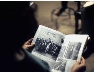 Reading ChismeArte, 1970s.